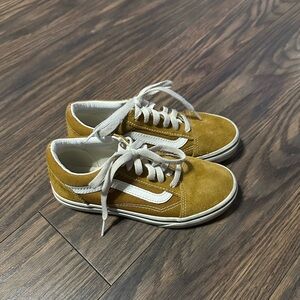 Old Skool Vans - Size 1 Youth